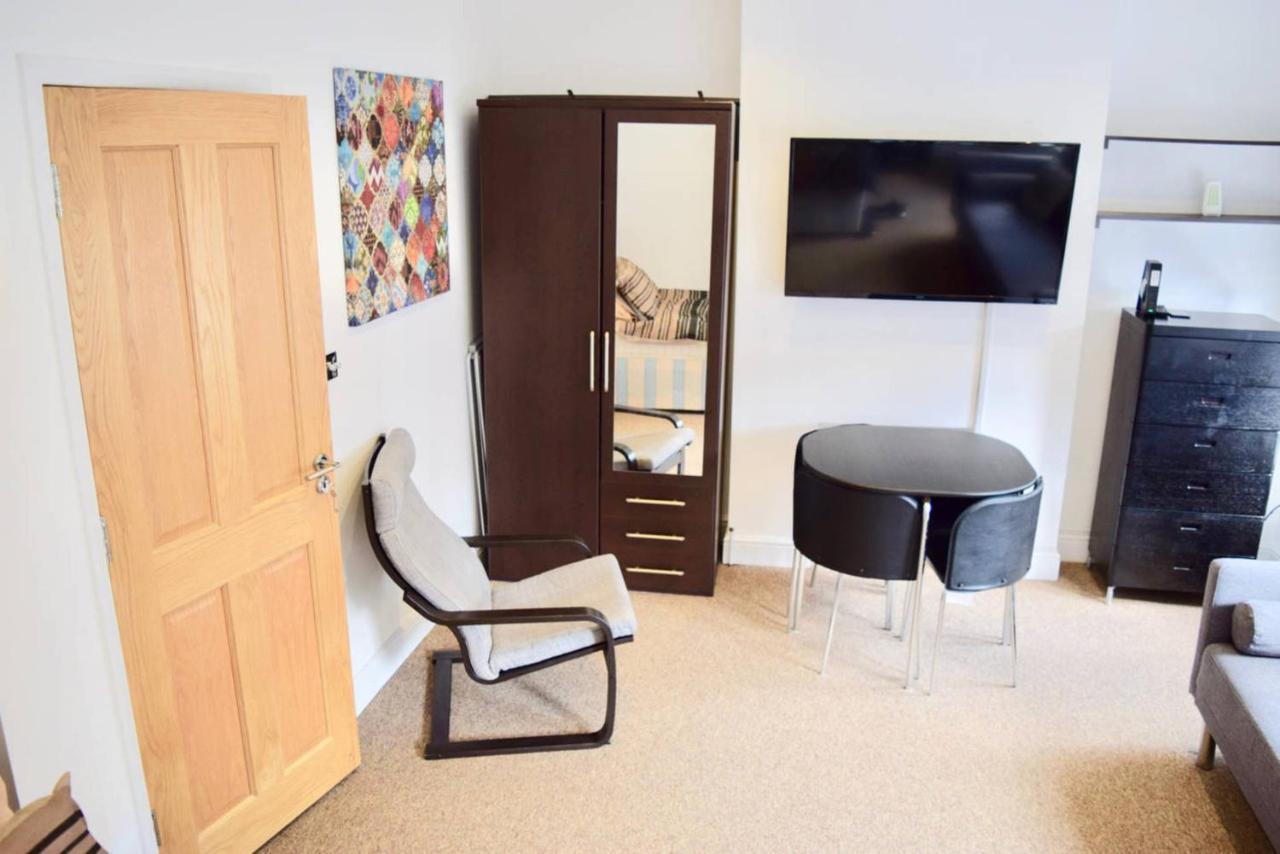 Gorgeous Studio In Trendy London Location Apartment ภายนอก รูปภาพ